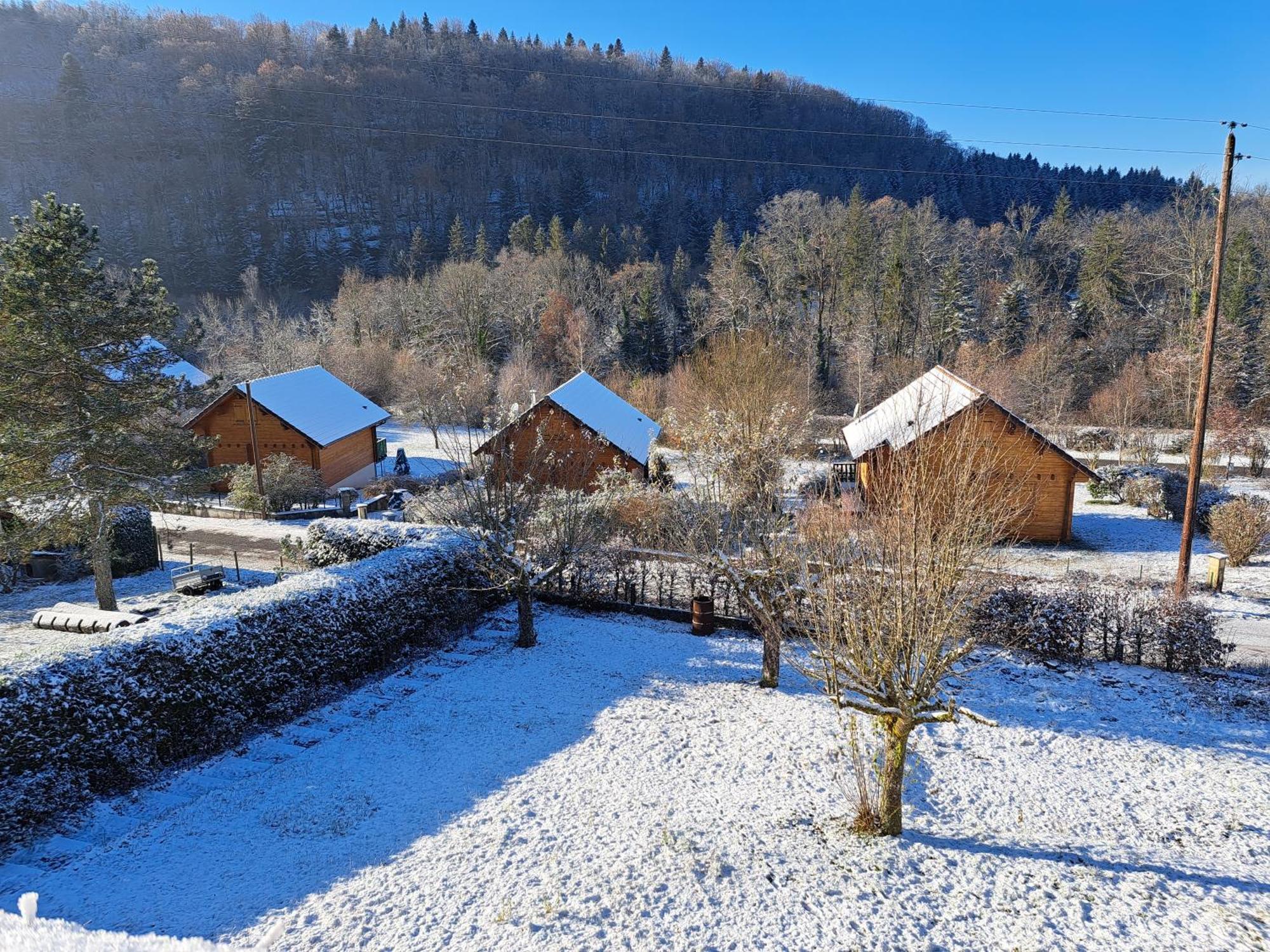 Le Refuge Du Herisson Doucier Exterior photo