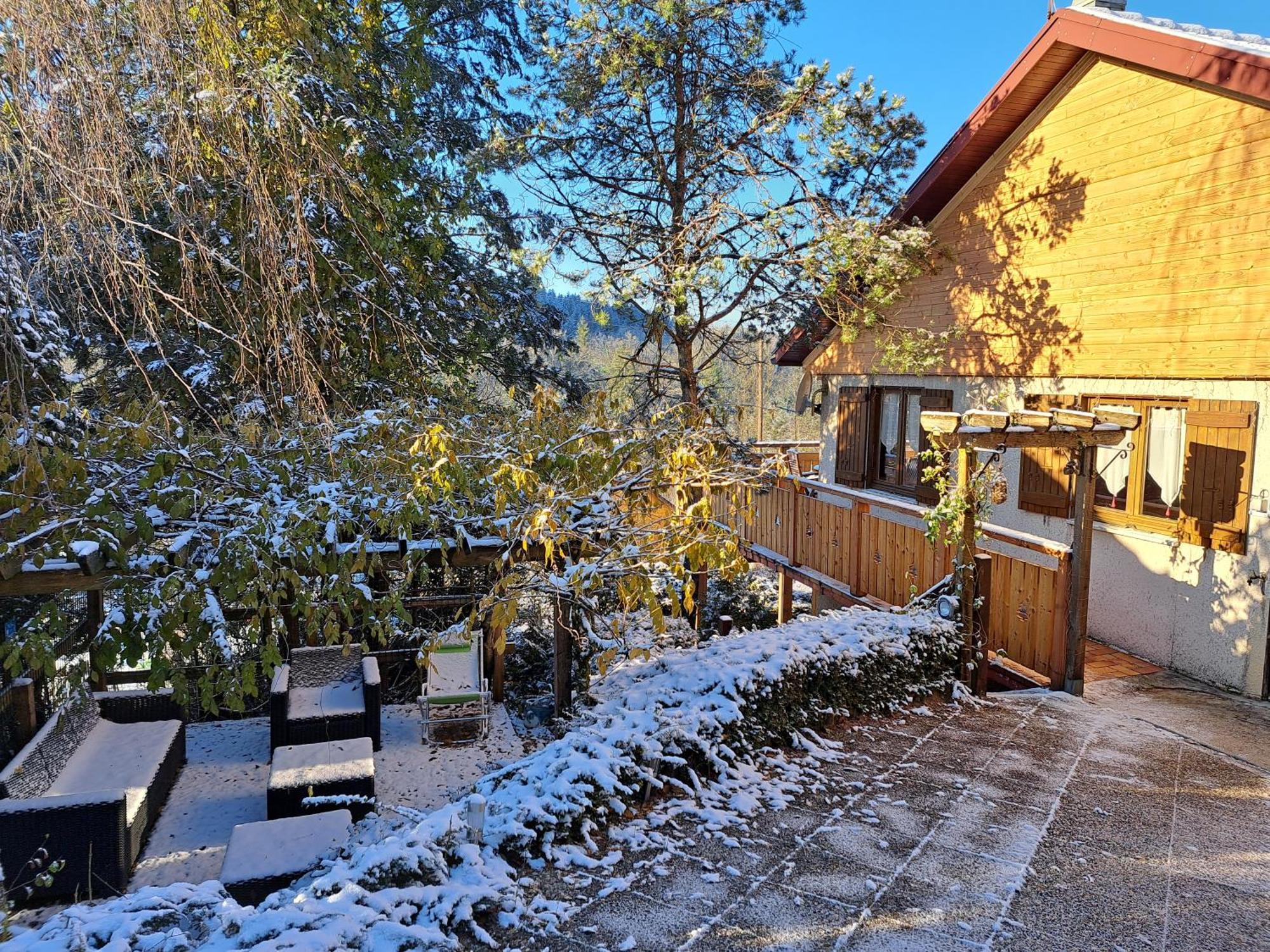 Le Refuge Du Herisson Doucier Exterior photo